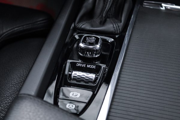 Volvo V60 - Image 11