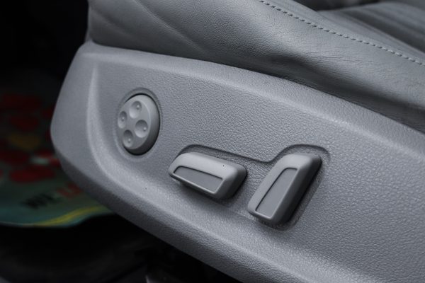Audi A6 - Image 7