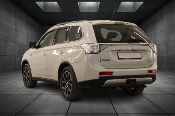 Mitsubishi Outlander - Image 3