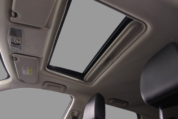 Mitsubishi Outlander - Image 16