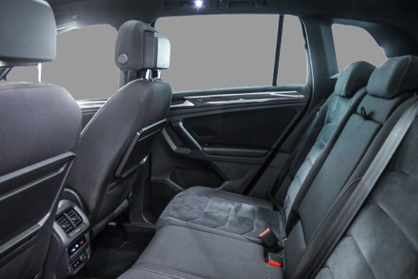 Volkswagen Tiguan - Image 23