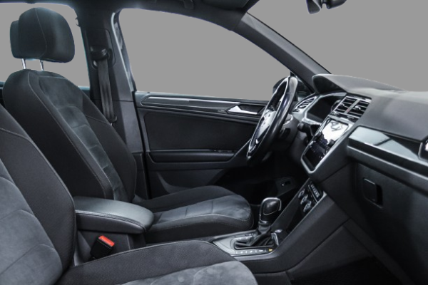 Volkswagen Tiguan - Image 18