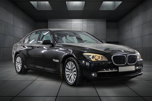 BMW 740 - Image 2