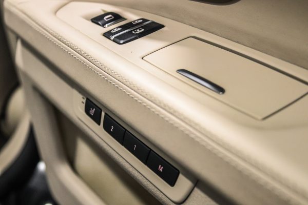 BMW 740 - Image 15