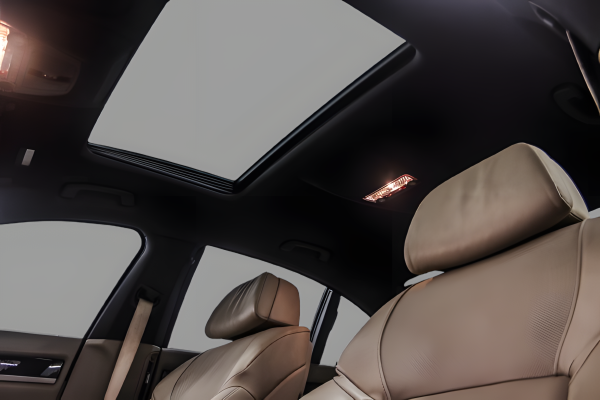 BMW 740 - Image 26
