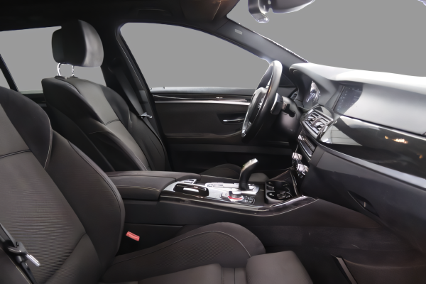 BMW 520 - Image 15