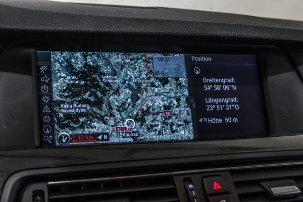 BMW 520 - Image 20