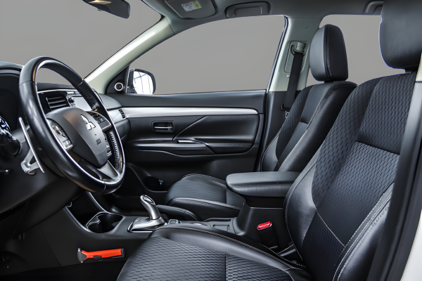 Mitsubishi Outlander - Image 6