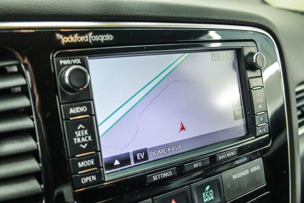 Mitsubishi Outlander - Image 8