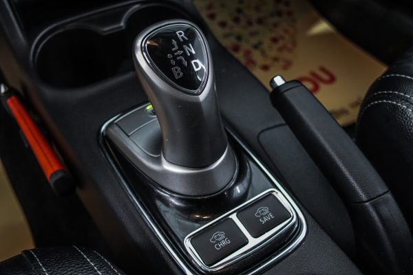 Mitsubishi Outlander - Image 10