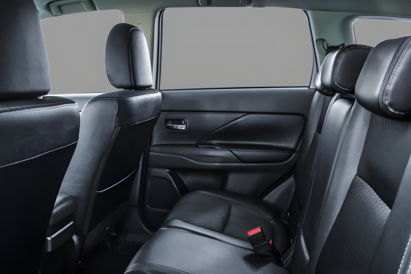 Mitsubishi Outlander - Image 14