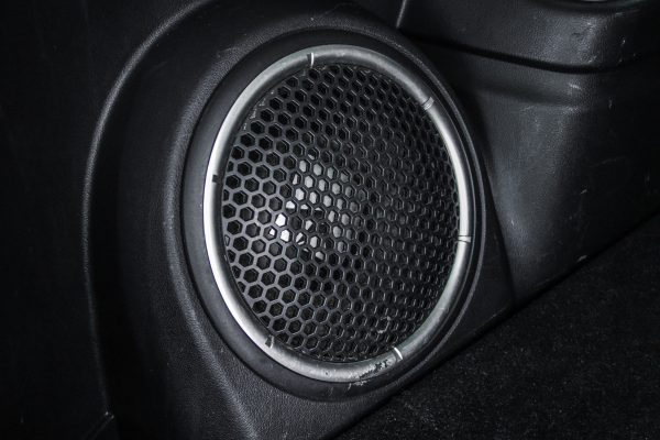 Mitsubishi Outlander - Image 16