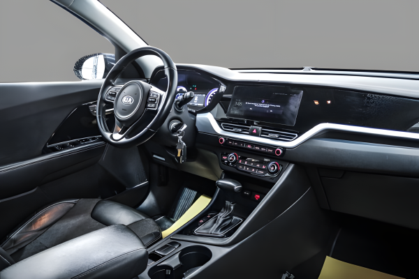 kia Niro - Image 11