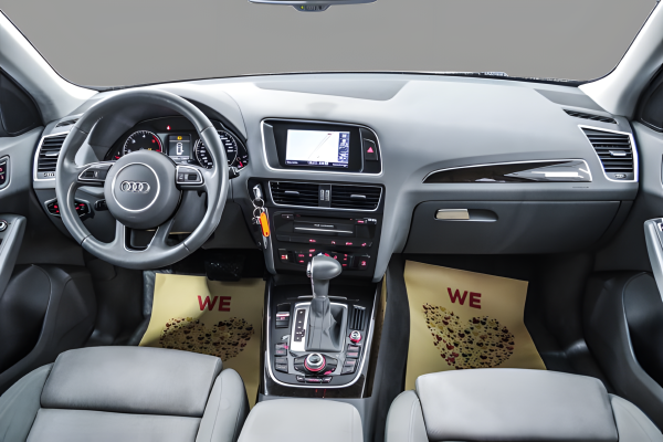 Audi Q5 - Image 10