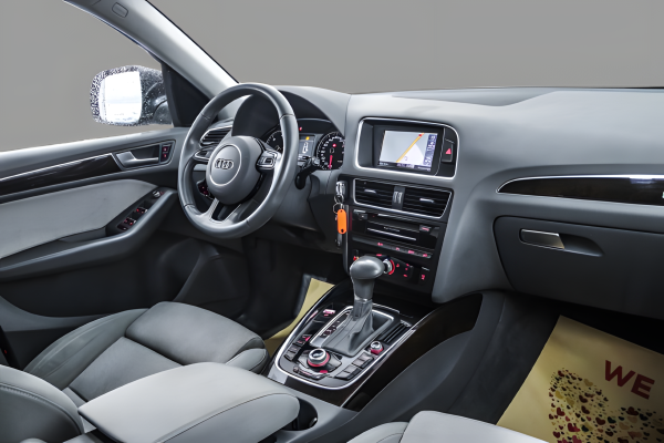 Audi Q5 - Image 11