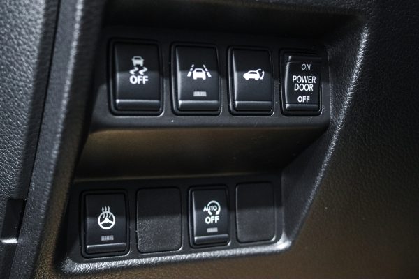 Nissan X-Trail - Image 18