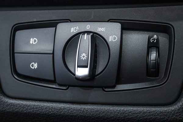 BMW 318 - Image 15