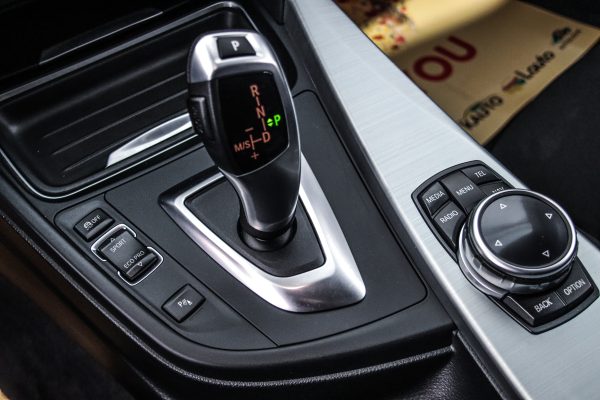 BMW 318 - Image 17