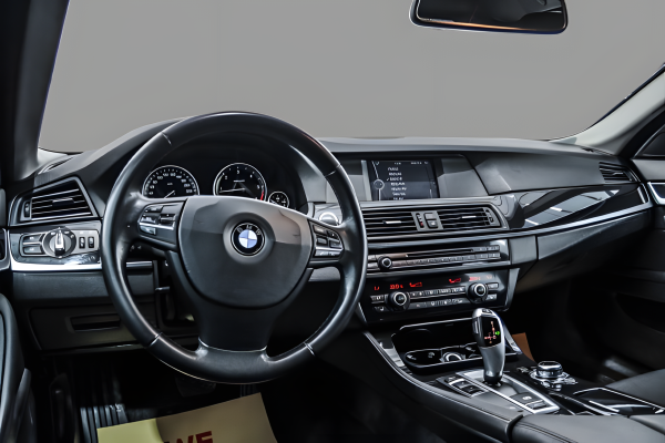 BMW 520 - Image 7