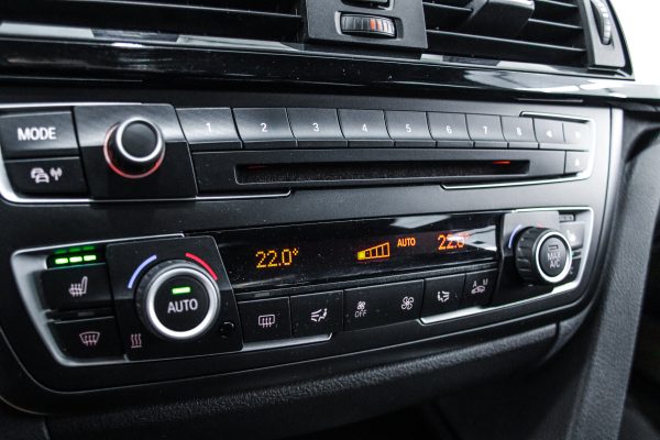 BMW 318 - Image 20