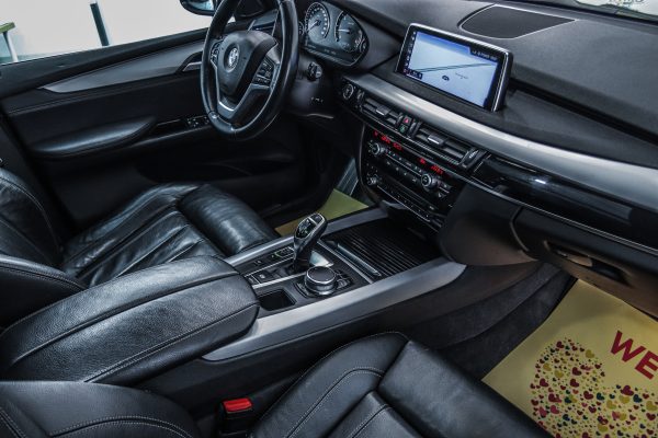 BMW X5 - Image 13