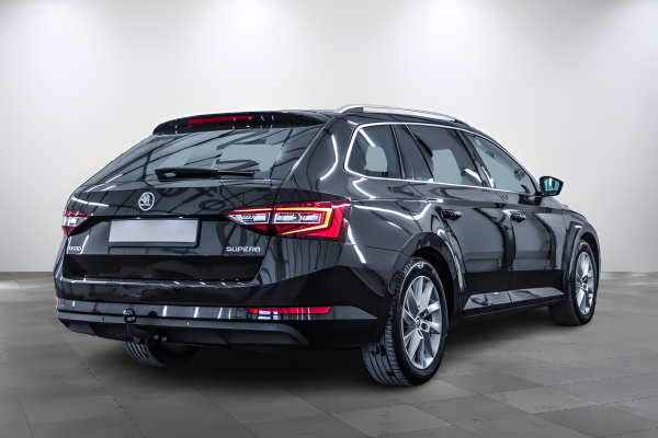 Skoda Superb - Image 3