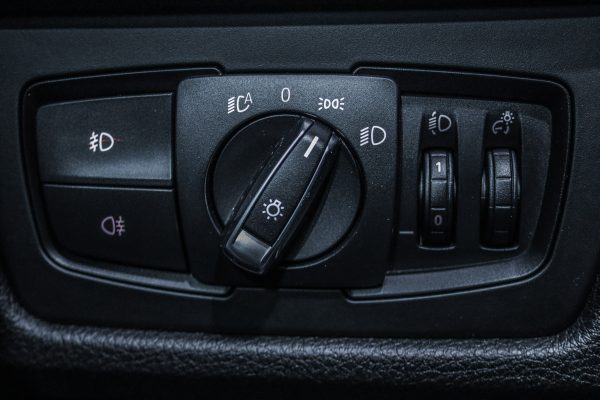 BMW 320 Gran Turismo - Image 18