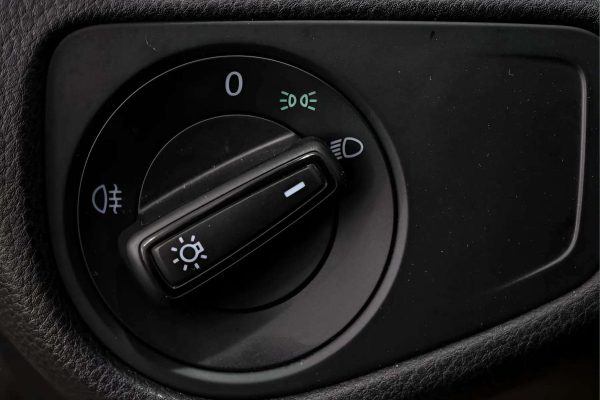 Volkswagen Golf - Image 7