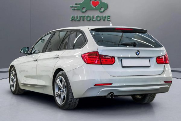BMW 320 - Image 3