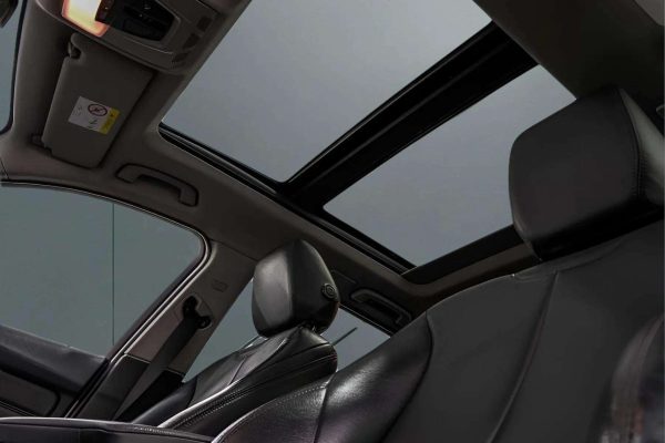 BMW 320 - Image 11