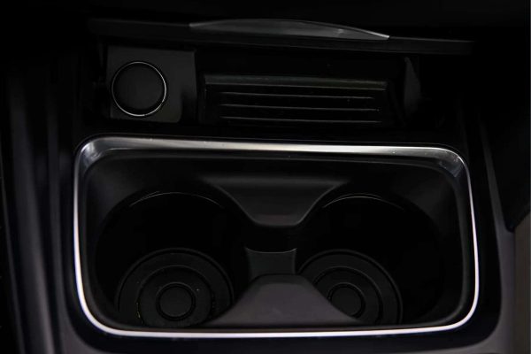 BMW 320 - Image 7