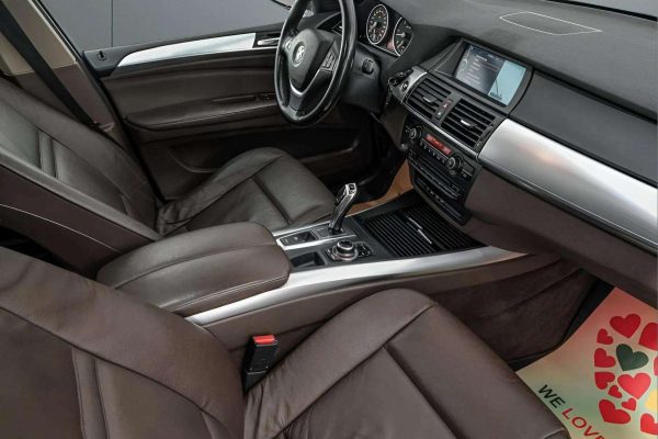 BMW X5 - Image 16