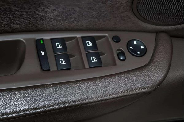 BMW X5 - Image 9