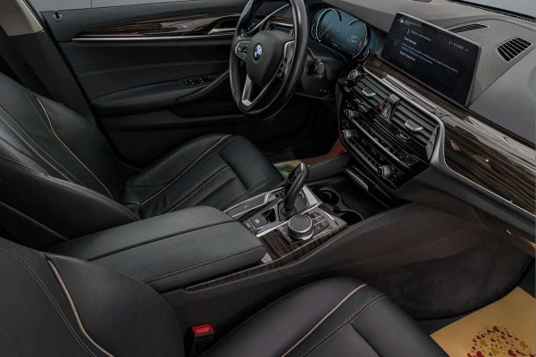 BMW 520 - Image 15