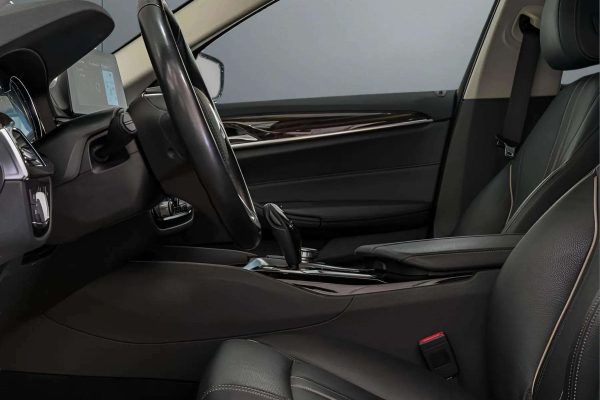 BMW 520 - Image 11