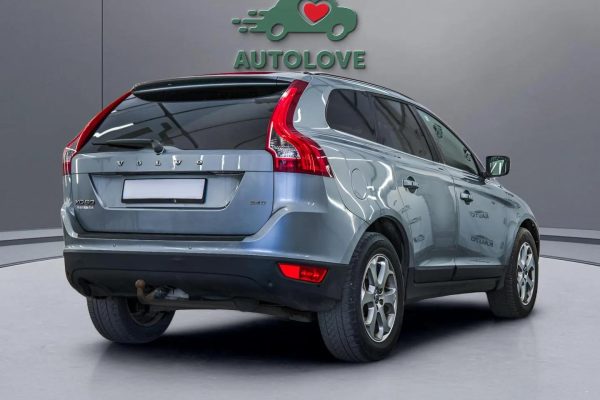 Volvo XC60 - Image 4
