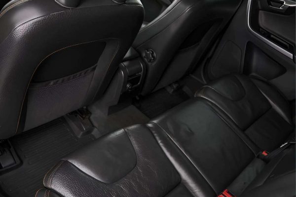 Volvo XC60 - Image 27