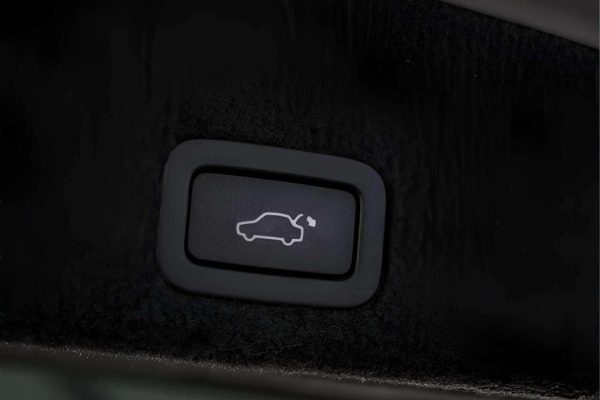 Volvo XC60 - Image 18