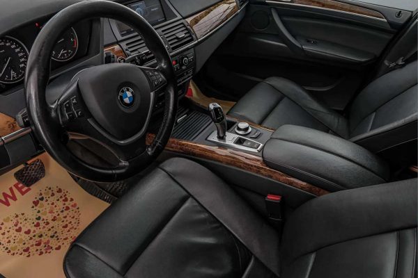 BMW X5 - Image 12