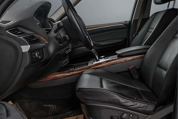 BMW X5 - Image 11
