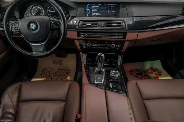 BMW 520 - Image 30