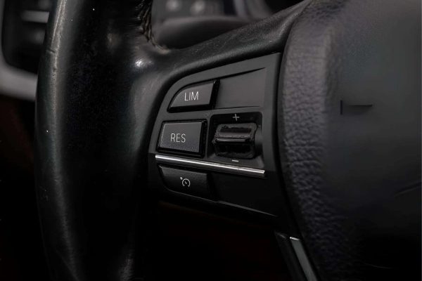 BMW 520 - Image 28