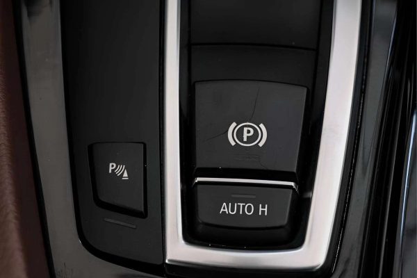 BMW 520 - Image 25