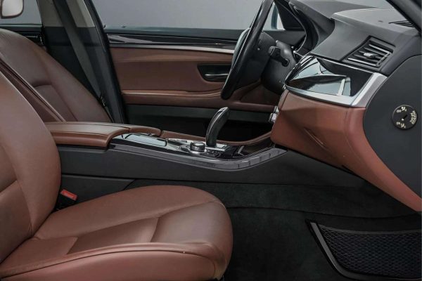 BMW 520 - Image 16
