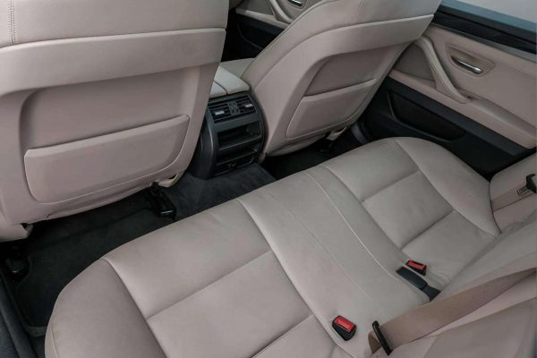BMW 530 - Image 27