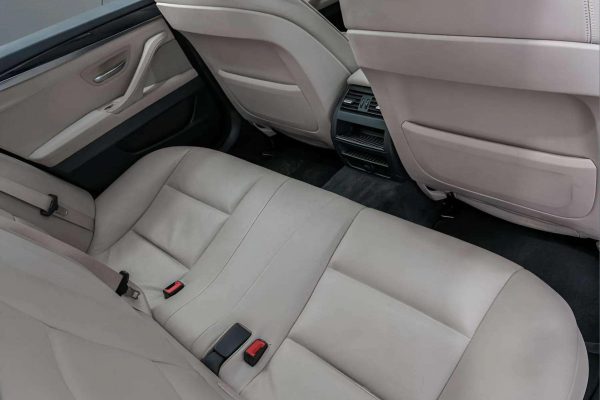 BMW 530 - Image 18