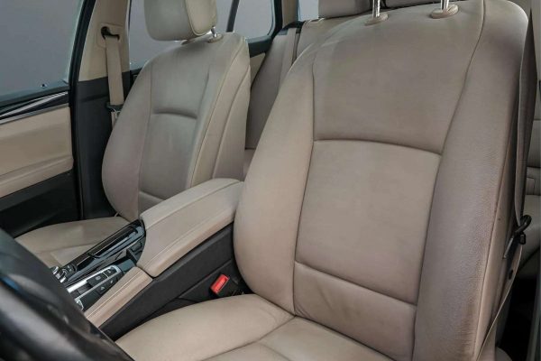 BMW 530 - Image 10