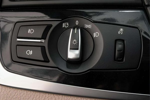 BMW 530 - Image 8