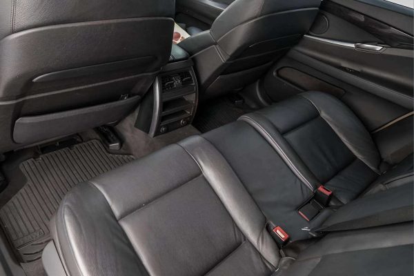 BMW 530 Gran Turismo - Image 28