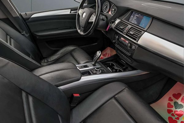 BMW X5 - Image 15
